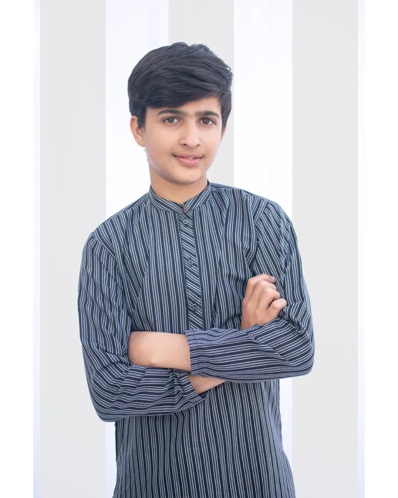 Regal Noir Kurta - Image 2